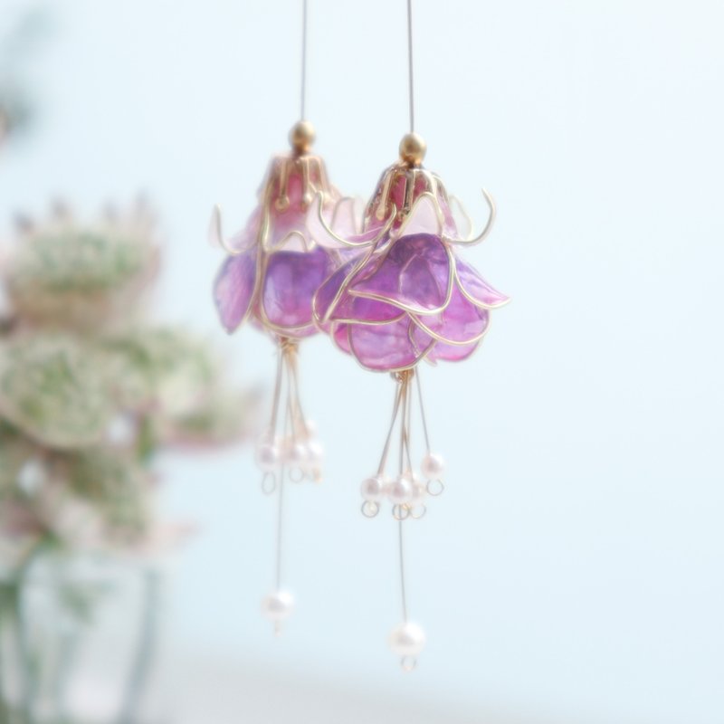 Fuchsia earrings - 耳环/耳夹 - 其他材质 粉红色