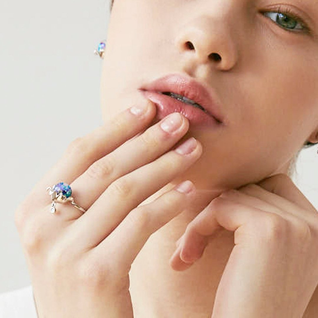 Side Of  Flowers Snowball Ring - 戒指 - 玻璃 