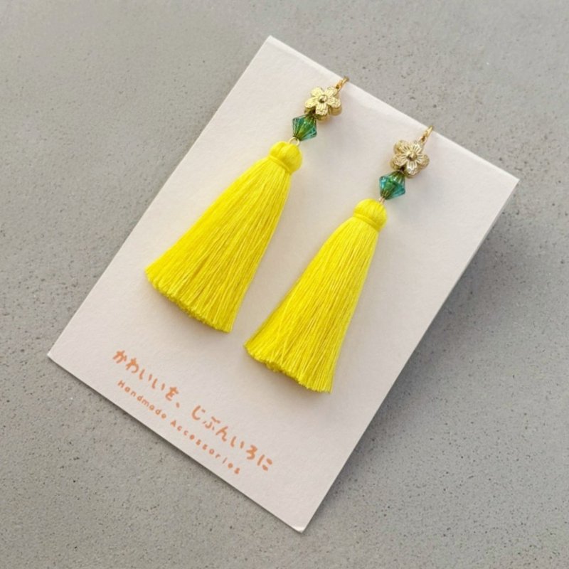 含羞草耳环 - 耳环/耳夹 - 绣线 黄色