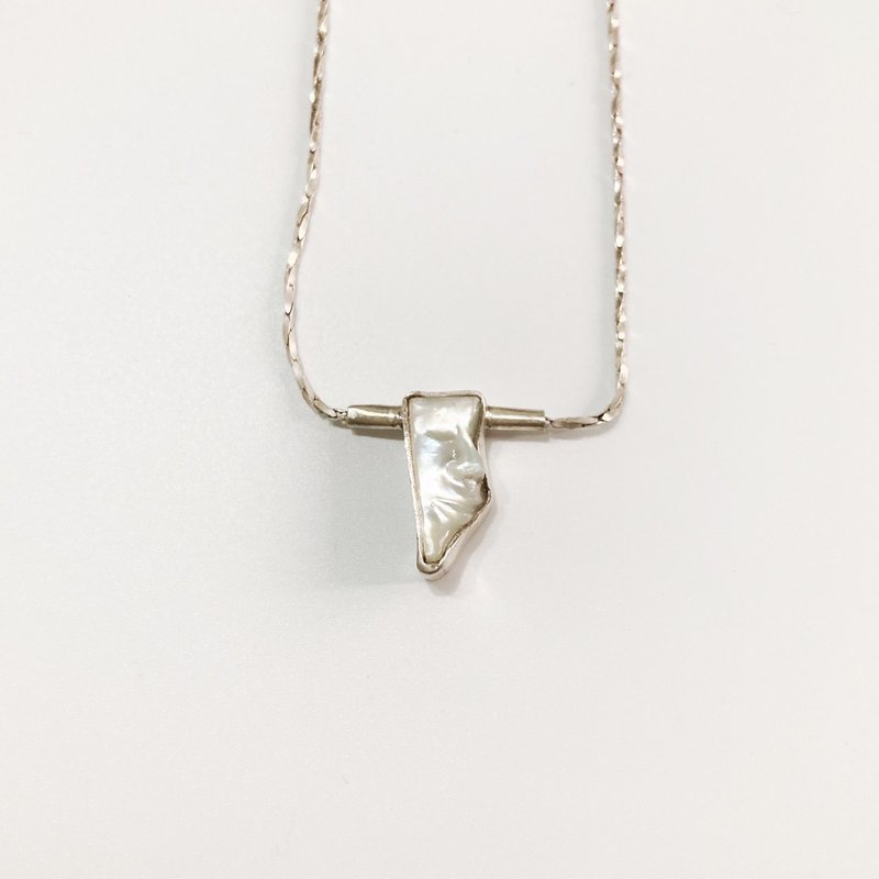 MEACHA - 手工人脸珍珠贝项链 - 项链 - 贝壳 