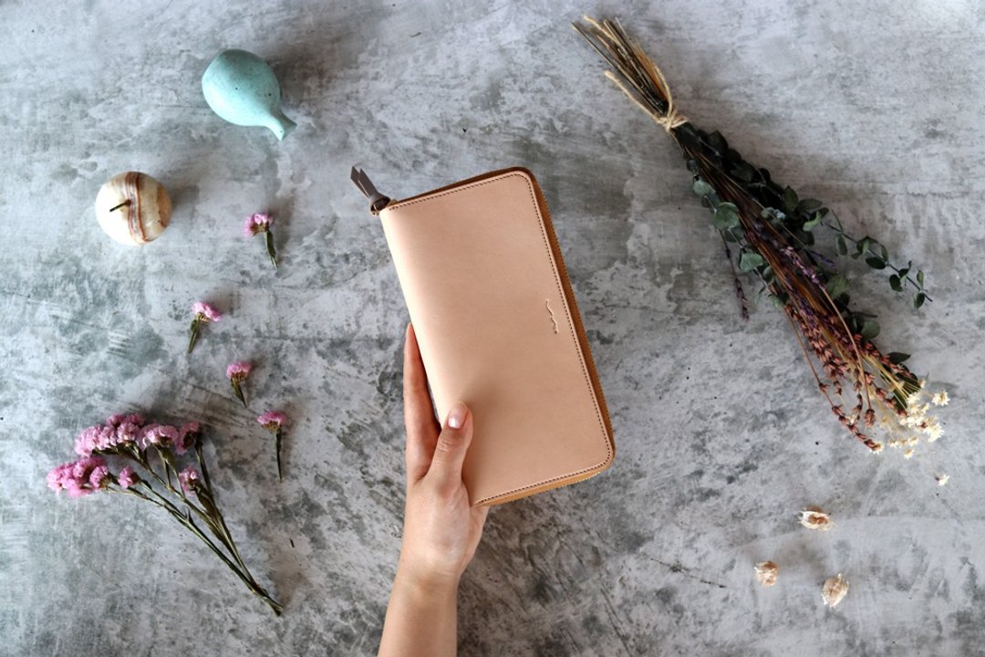Nume leather (Tochigi leather) _ natural adult wallet round zip - 皮夹/钱包 - 真皮 咖啡色