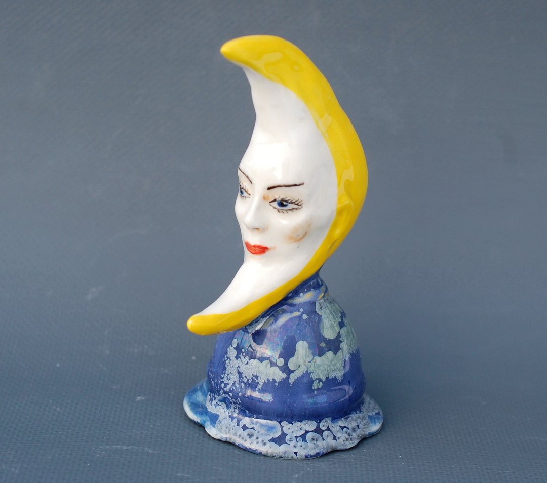 Moon figurine Porcelain bell Face statuette Lady moon Collectible ceramic - 摆饰 - 瓷 多色