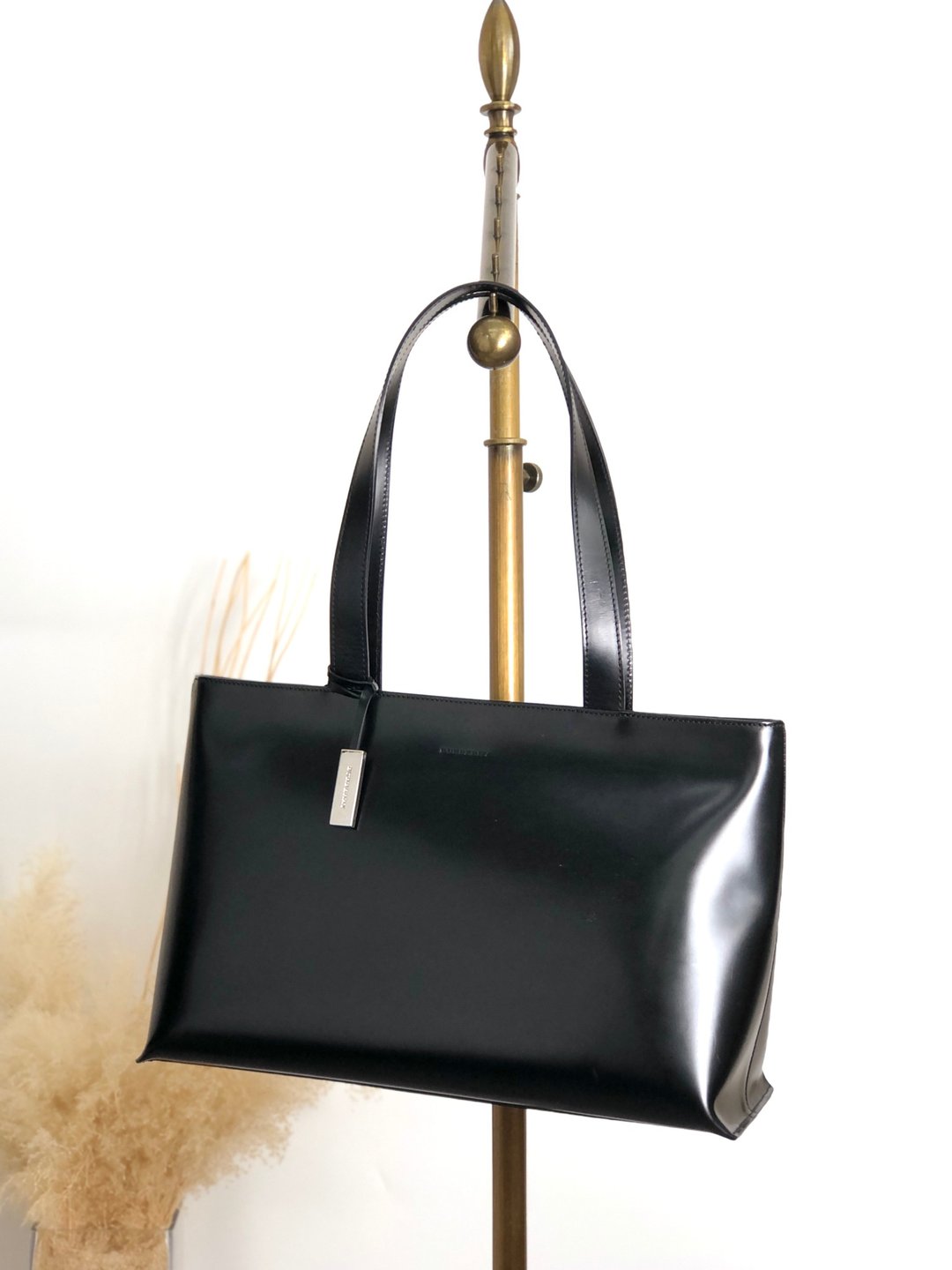【日本直送 名牌中古包】BURBERRY 博驮 Burberry 手提包 黑色 压印 Logo 皮革 托特包 vintage 古董 7vx6m6 - 手提包/手提袋 - 真皮 黑色