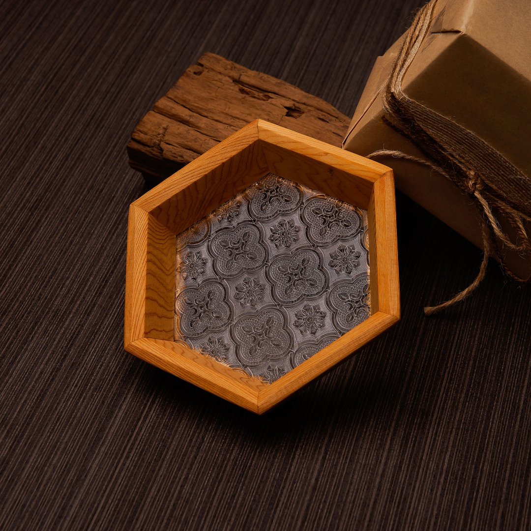 独家订制。经典海棠花/银星压花玻璃桧木置物盘 - 收纳用品 - 木头 咖啡色