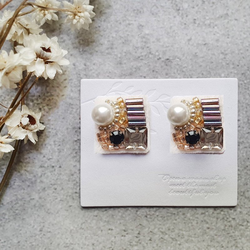 派对方块珠饰 手工 耳环 耳夹 - 耳环/耳夹 - 珍珠 白色