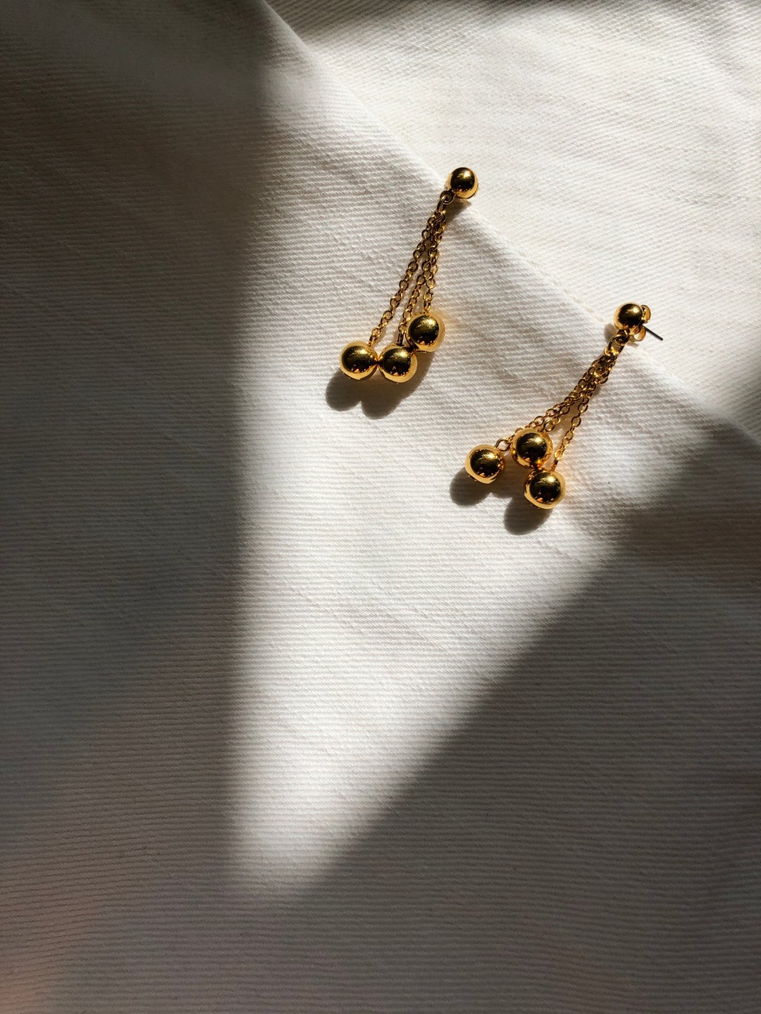 Vintage Gold Drop Earrings - 耳环/耳夹 - 贵金属 金色
