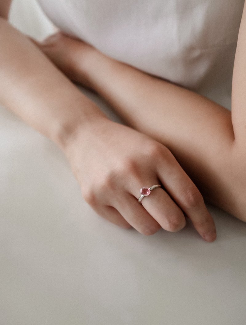 玫瑰粉碧玺戒指 - MISSCHERRY 轻珠宝/戒指/天然宝石戒/情人节 - 戒指 - 银 银色