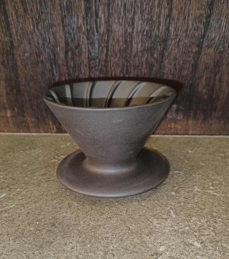 原矿黑釉咖啡滤杯-莺歌李玟睿 - 咖啡壶/周边 - 陶 