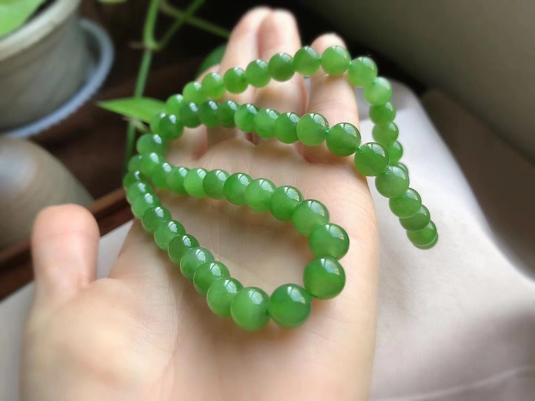 和田 精品碧玉 凝串。生命灵数4 - 项链 - 宝石 