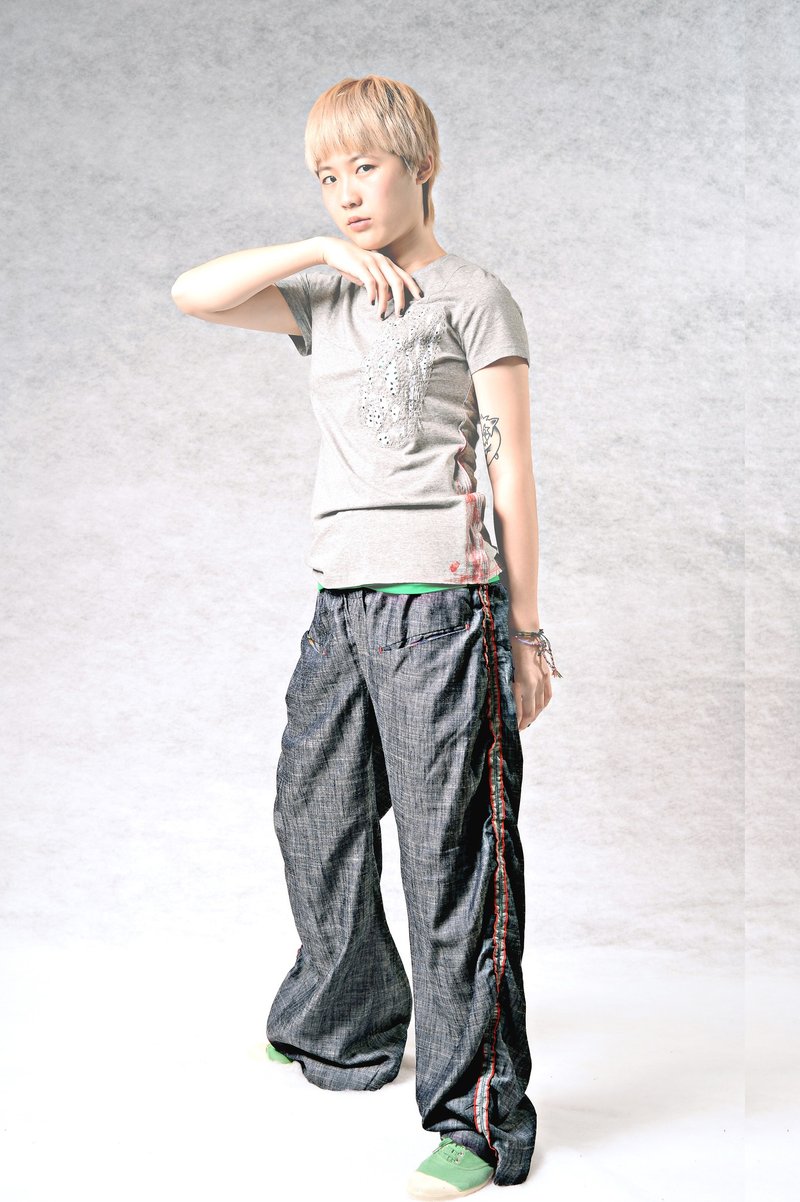 侧压跳色荷叶滚边大宽裤 - 女装长裤 - 棉．麻 灰色