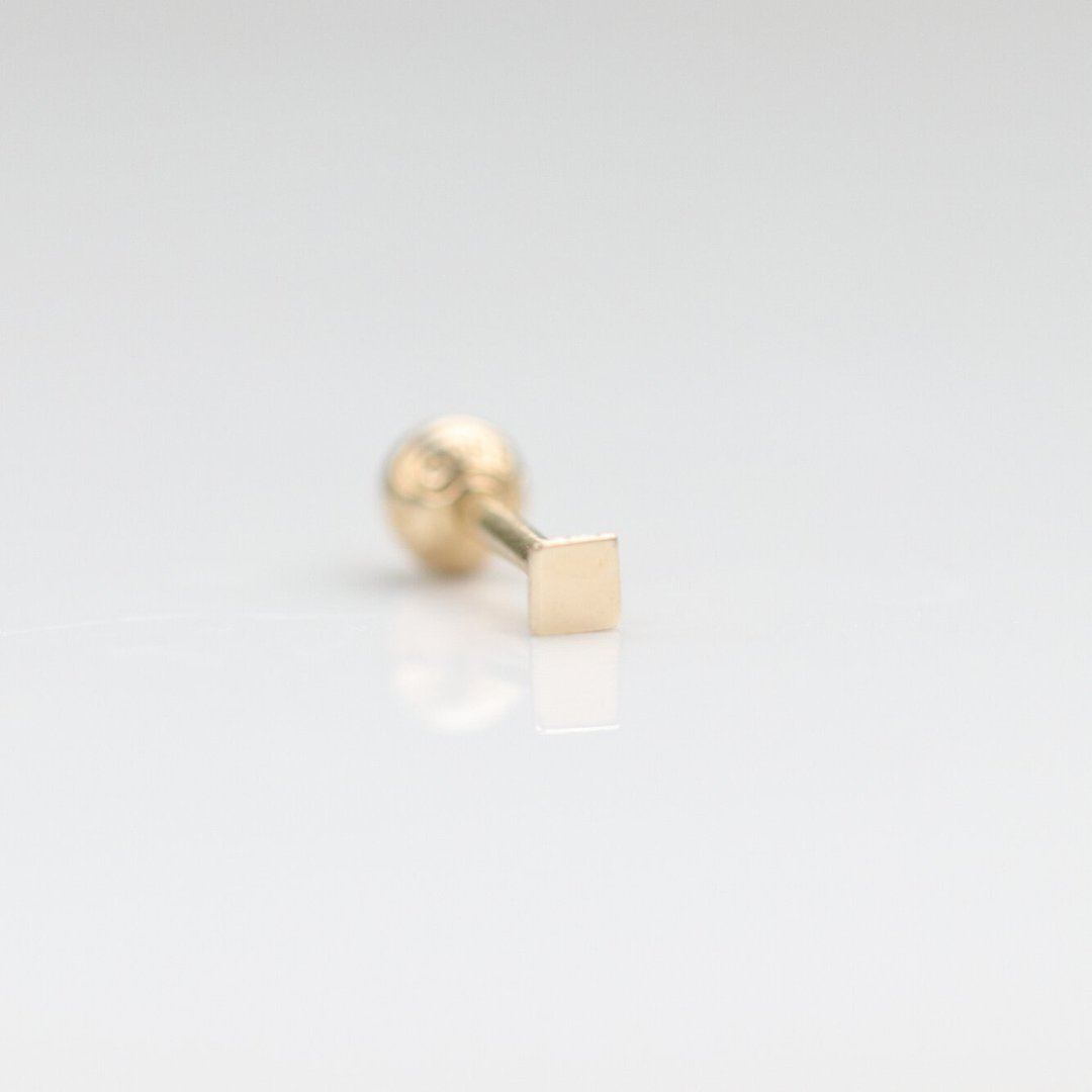 14K 金方形锁珠耳环 (单个)耳骨 耳窝 不退色 - 耳环/耳夹 - 贵金属 金色