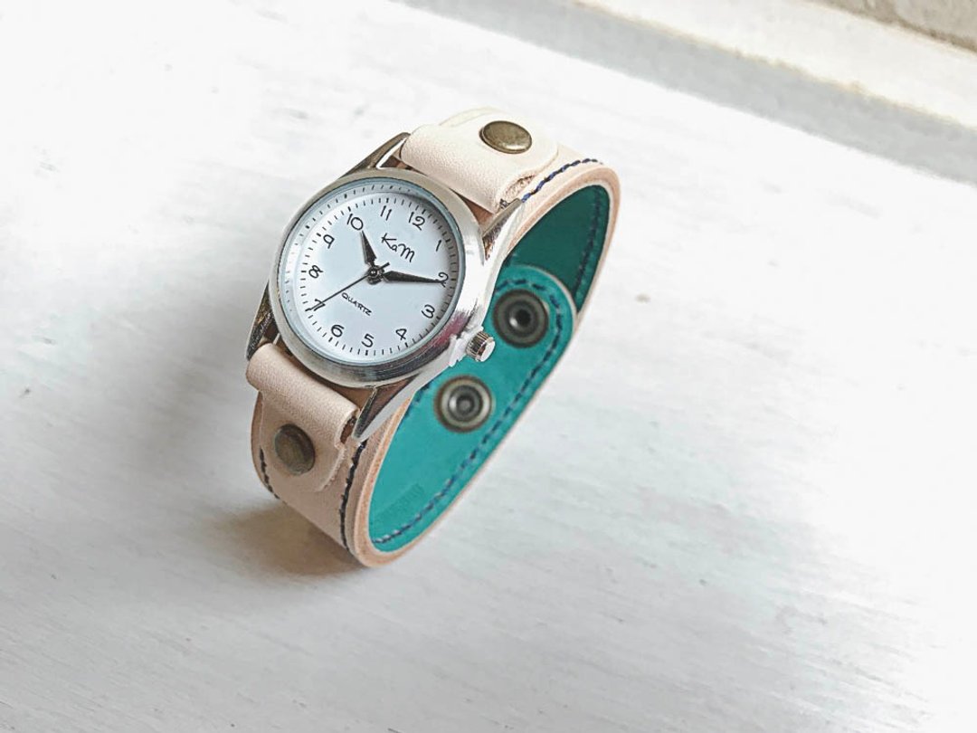 STITCH Clear and refreshing spring color Stitch run watch Easy-to-read dial SRW-WTW-NA - 女表 - 真皮 卡其色