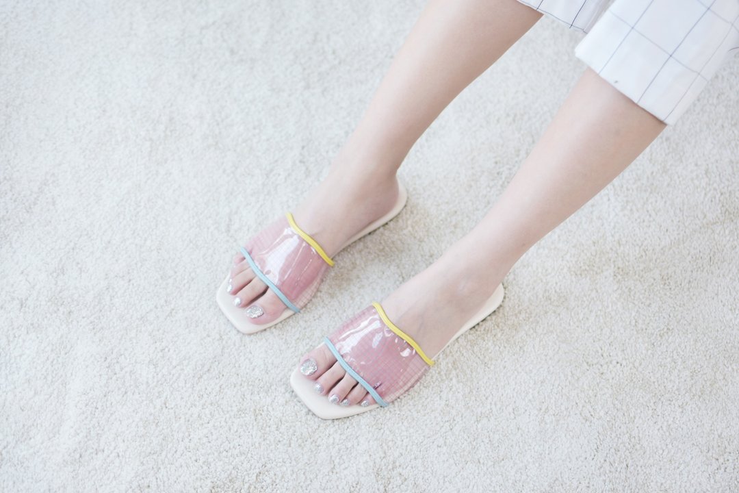 Merry Curvy Slipper No.FT33 - 拖鞋 - 塑料 多色
