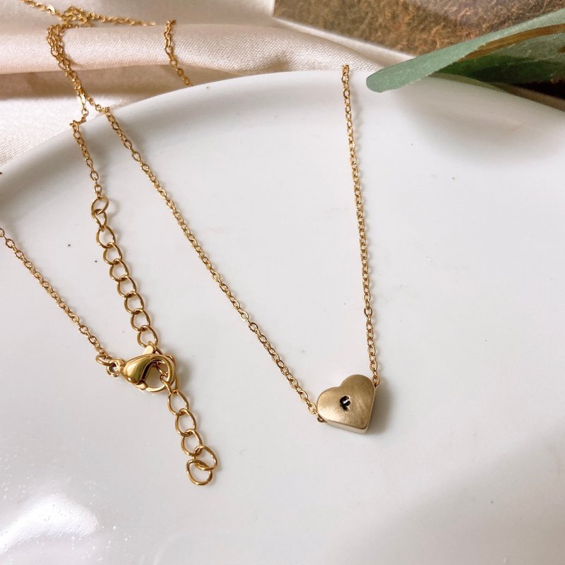 定制化刻字祝福厚爱心可深刻字 黄铜古典项链英文数字 项链 圣诞 - 项链 - 铜/黄铜 金色