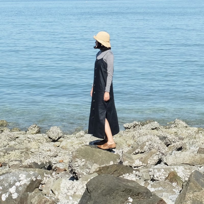 植物学家的黑色亚麻刺绣连身裙（Botanical Black Dress） - 洋装/连衣裙 - 纸 黑色