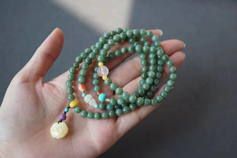 和田 粉青碧玉 凝串。生命灵数4 - 手链/手环 - 宝石 