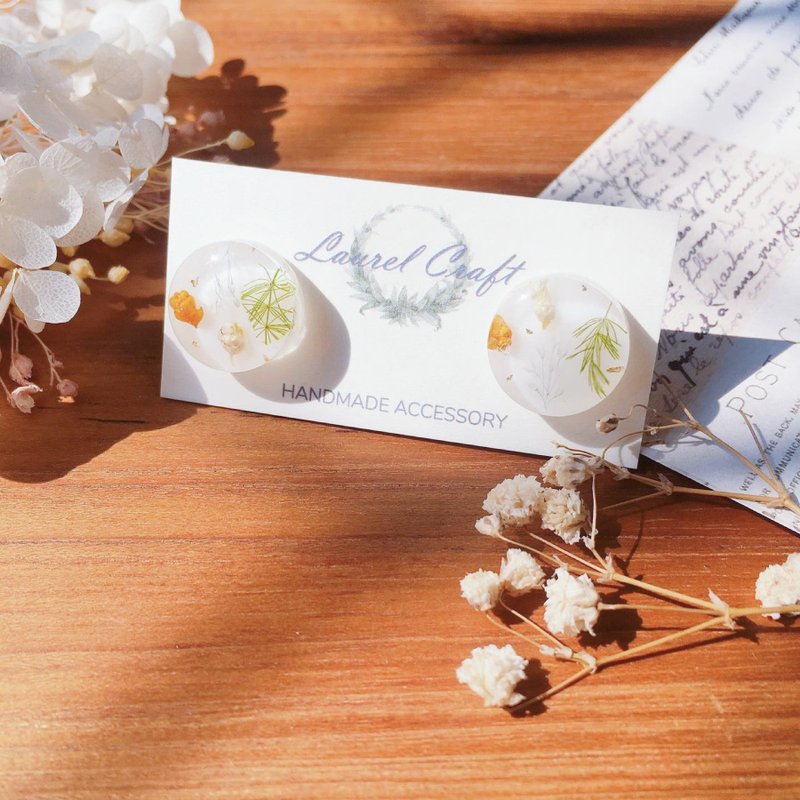 植物图鉴 秋之章 白款 925纯银针耳环/无痛耳夹 - 耳环/耳夹 - 植物．花 白色