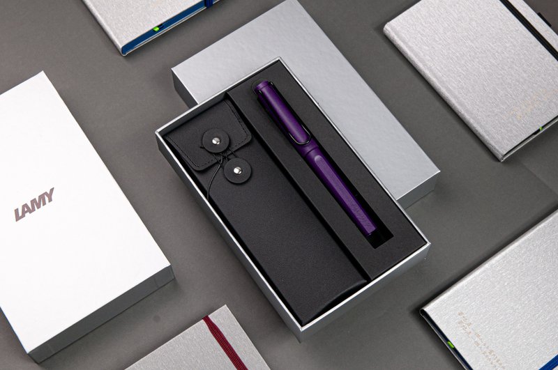 LAMY 钢珠笔 黑线圈笔袋礼盒 / SAFARI 系列 - 紫丁香 - 钢珠笔 - 塑料 紫色