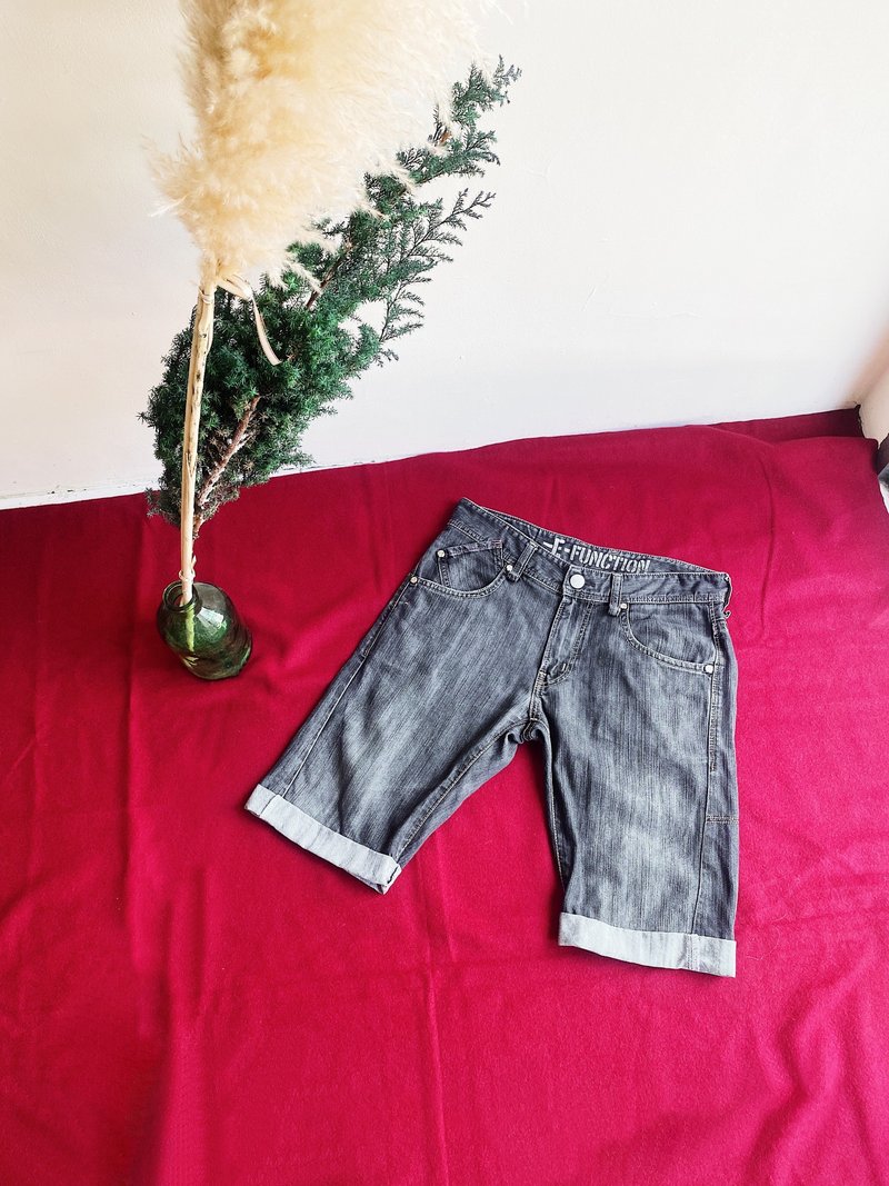 edwin/ W31 灰黑素面 男丹宁牛仔短裤 古着自改古着vintage pants - 男士短裤 - 棉．麻 灰色
