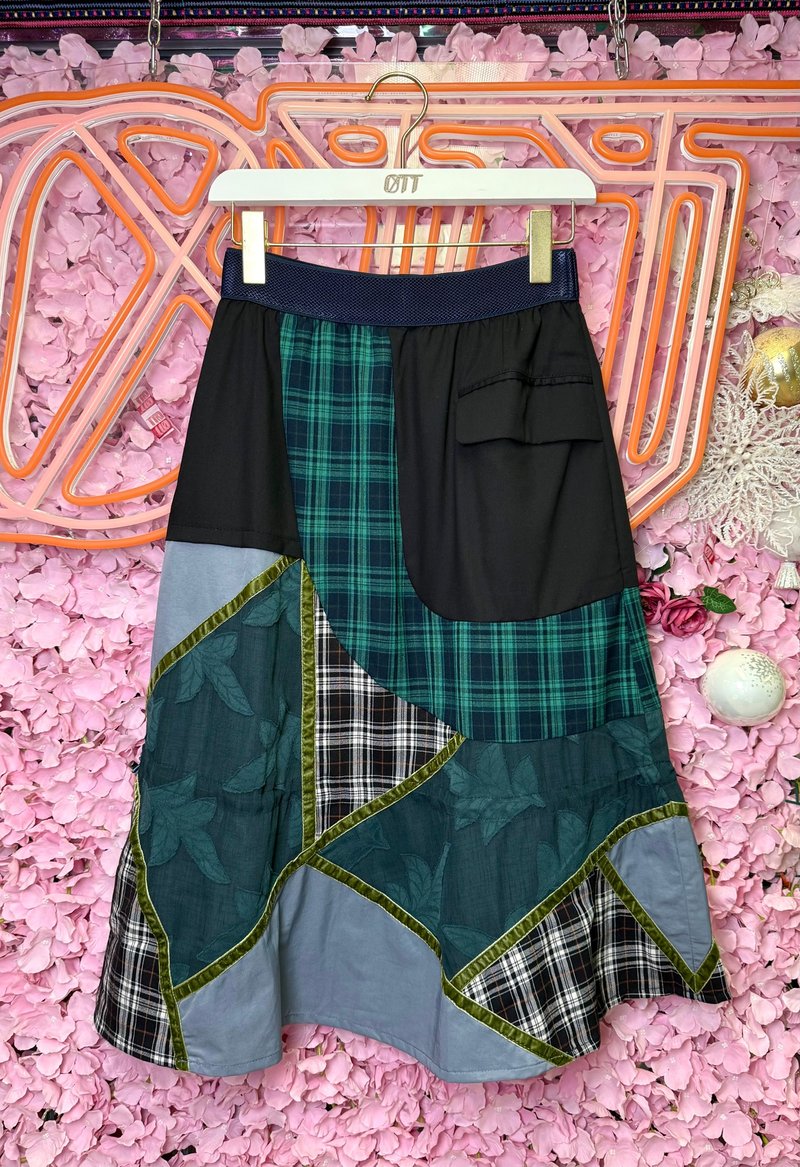 OTT只此一件•日系拼接假两件西装格仔雷射花拼接丝绒带裙 - 裙子 - 棉．麻 绿色