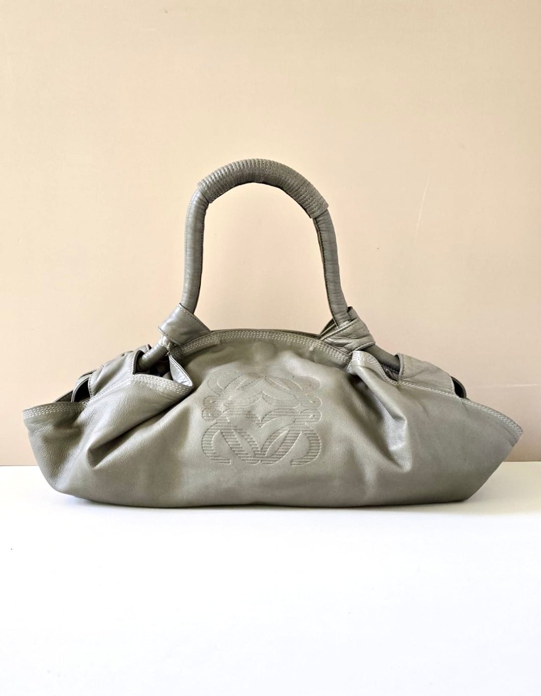 绝版中古包 Loewe 灰色纳帕云朵包 侧背包 单肩包 二手包 腋下包 - 侧背包/斜挎包 - 真皮 灰色