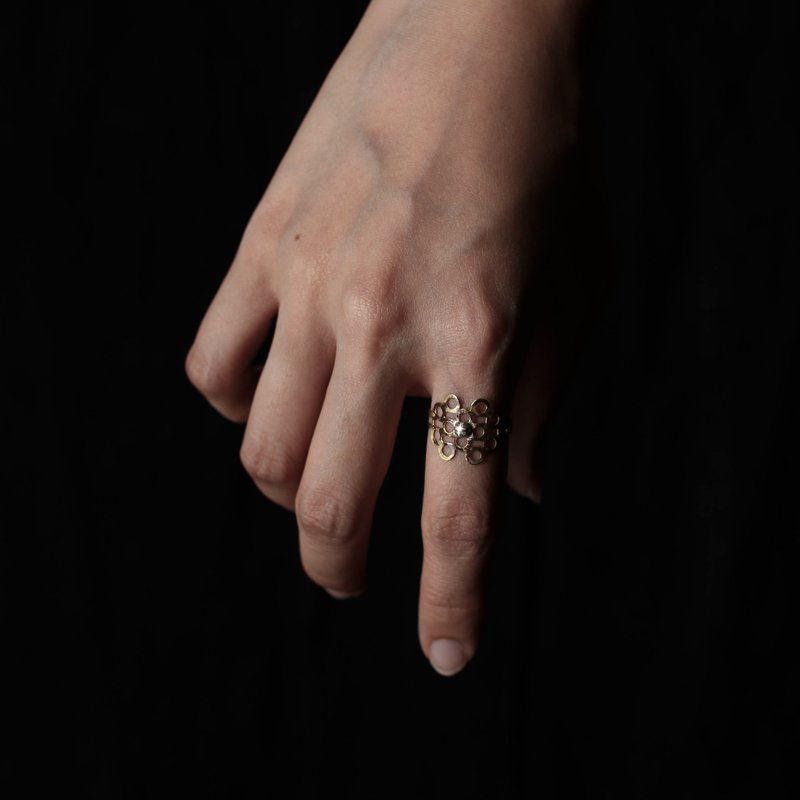 MU 蚀 solar eclipse系列  黄铜银珠镂空松饼戒 - 戒指 - 铜/黄铜 金色