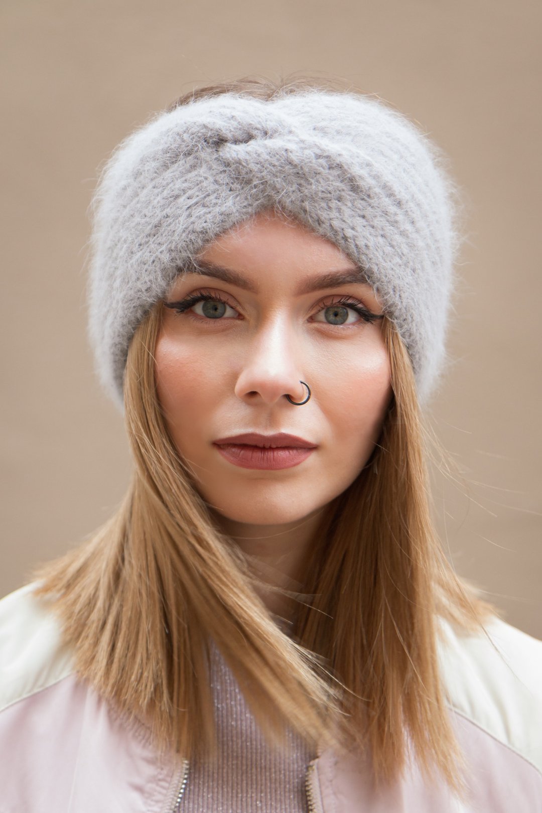 Angora gray headband. Twist knitted ear warmer. Fluffy head wrap. wide headband - 发带/发箍 - 羊毛 灰色