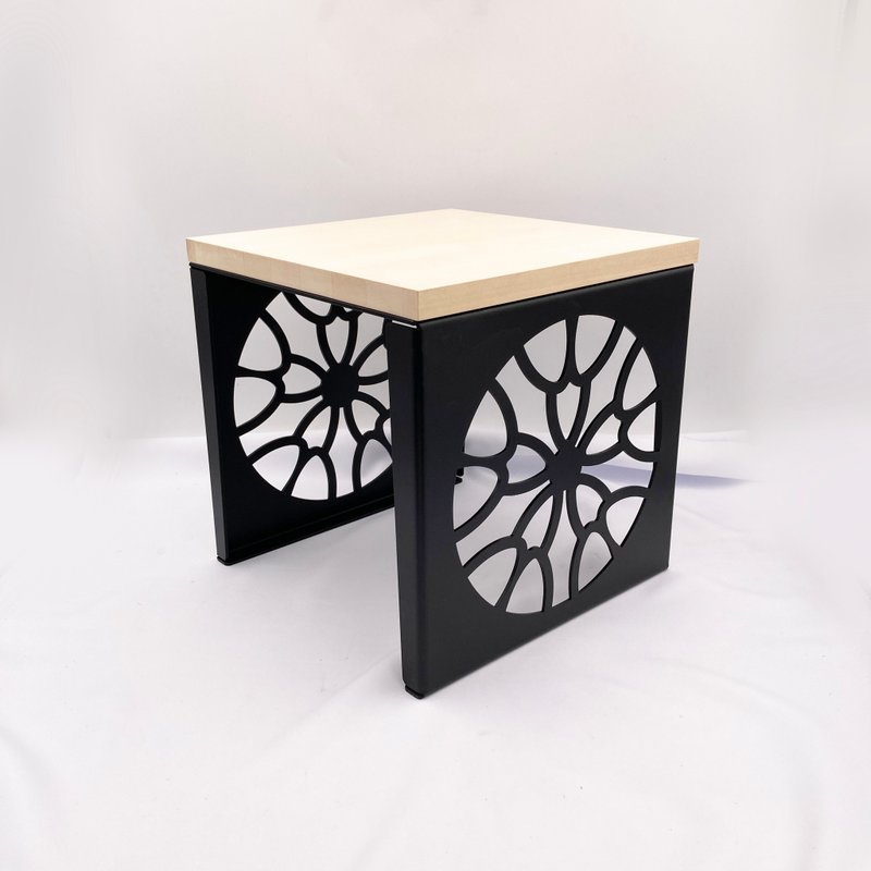 铁木和　穠华桌凳　桌凳混和概念　既是边桌　也是凳子　穿鞋椅 - 摆饰 - 其他金属 黑色