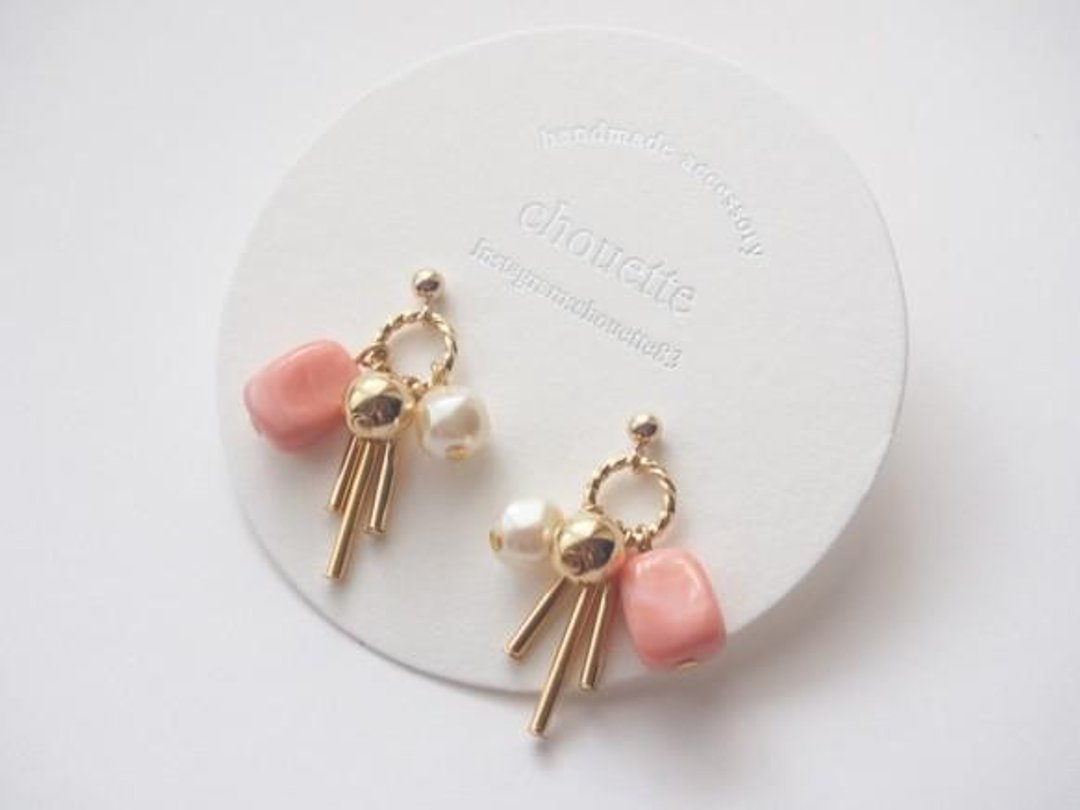 14kgf Gold Bar Acrylic Earrings Coral Pink - 耳环/耳夹 - 其他金属 粉红色