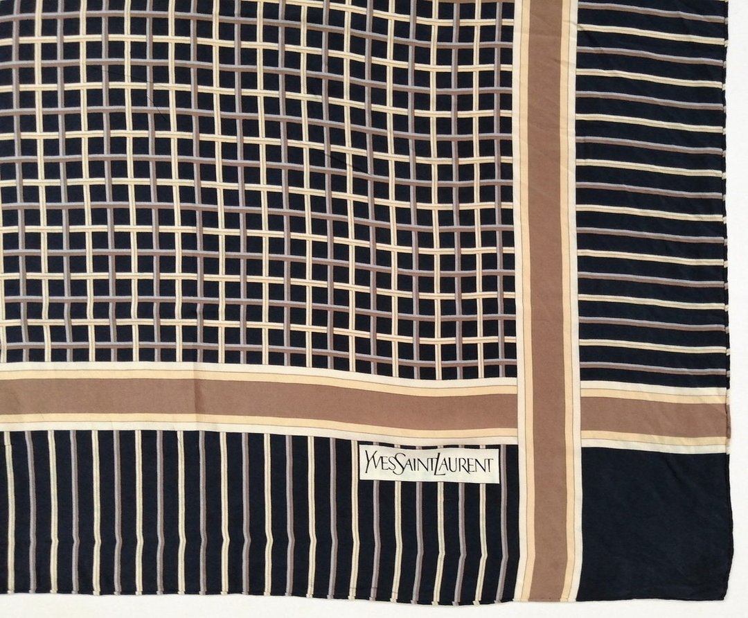 Yves Saint Laurent 格子丝绸围巾，30 x 30 英寸，100% 方形围巾假日 - 丝巾 - 丝．绢 咖啡色