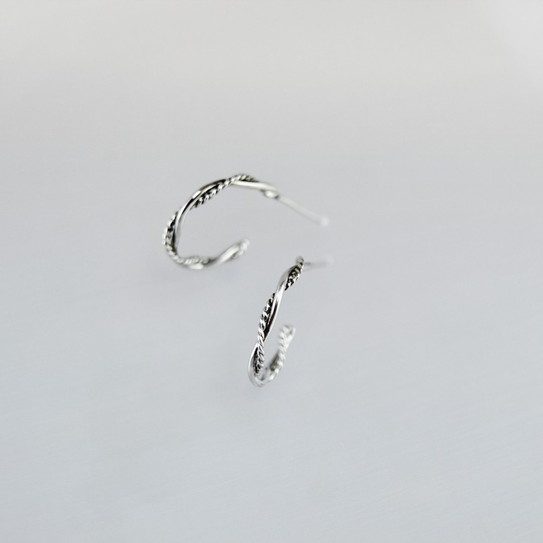 轻珠宝-编织耳环 Weaving Earrings - 耳环/耳夹 - 银 银色