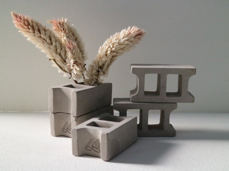 矜持空心砖(6入一组) 水泥/办公收纳/疗愈小物/情人节礼/春节装饰 - 其他 - 水泥 灰色