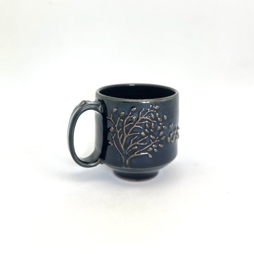 手作泥绘蓝釉树陶杯 - 咖啡杯/马克杯 - 陶 蓝色