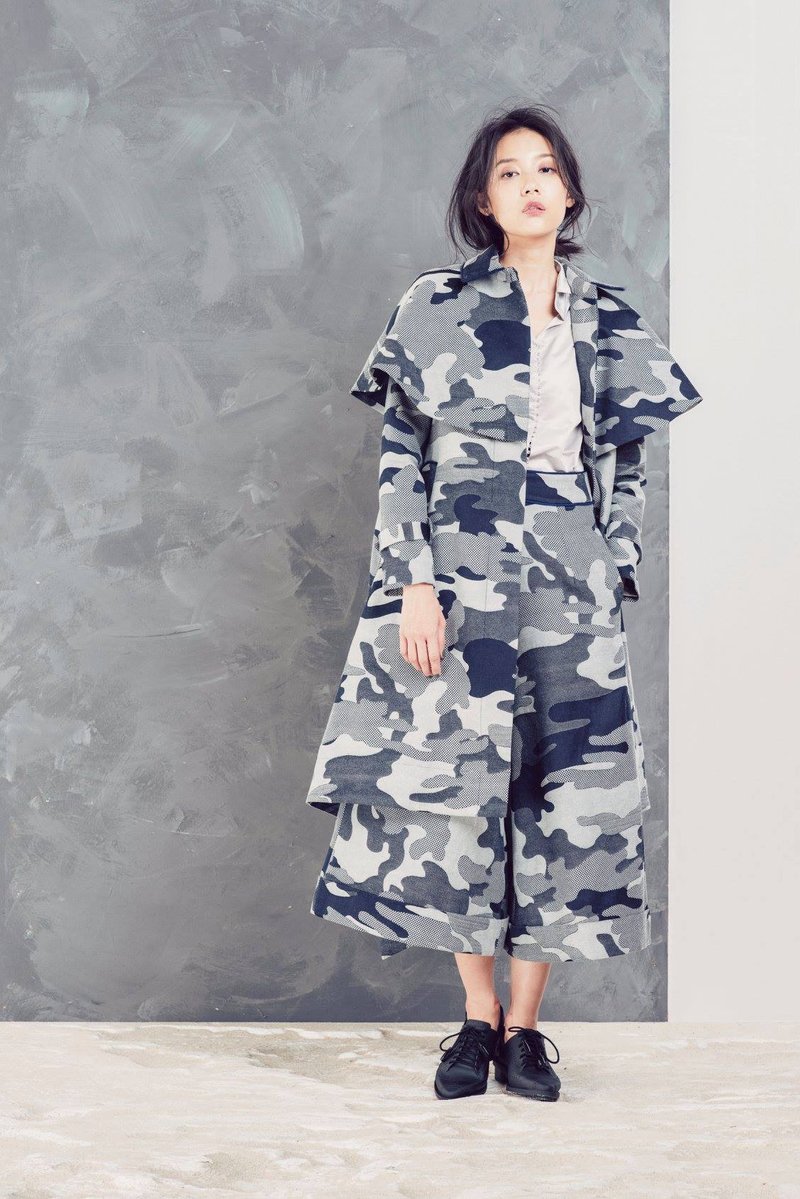 云彩斗篷式外套−深蓝 - 女装休闲/机能外套 - 其他材质 