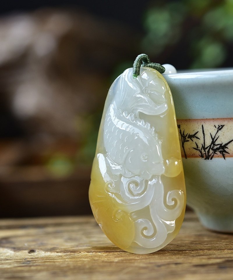 秒杀价 天然和田玉糖料鱼牌吊坠 - 吊饰 - 玉石 