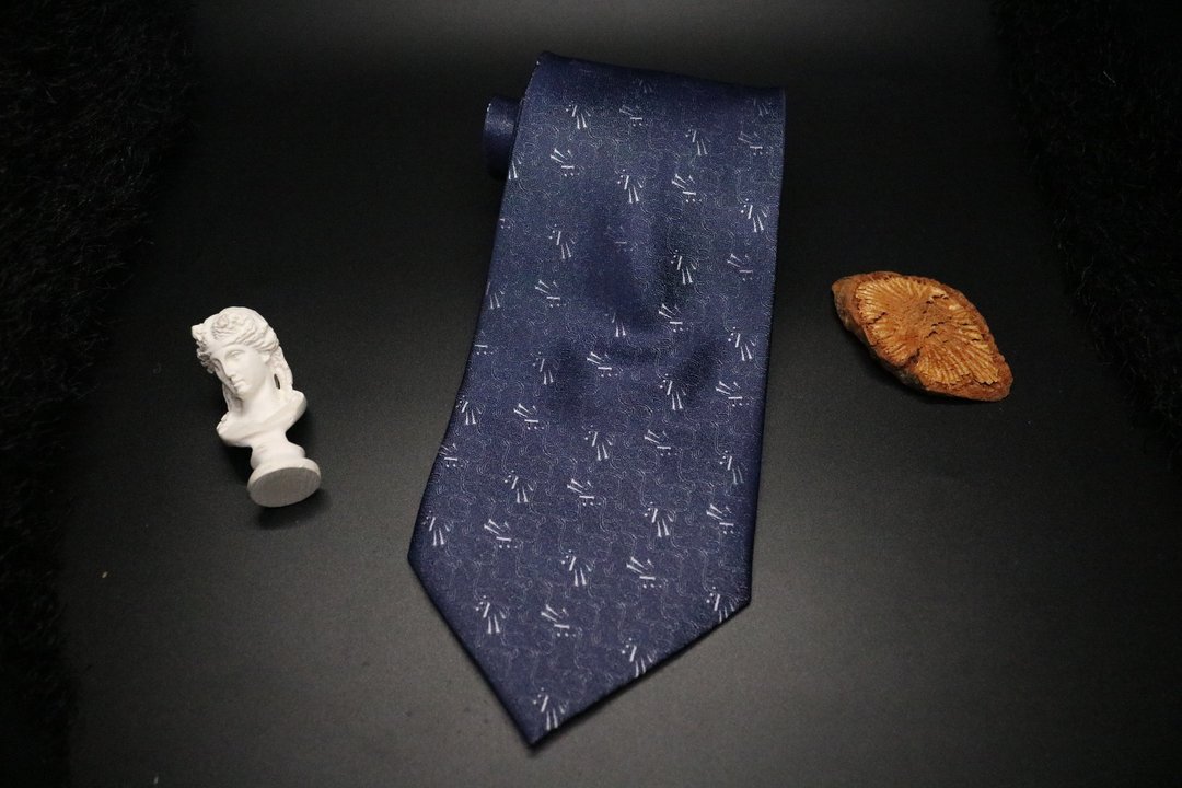 午夜蓝雪花纷飞真丝领带/型男百搭necktie - 领带/领带夹 - 丝．绢 蓝色