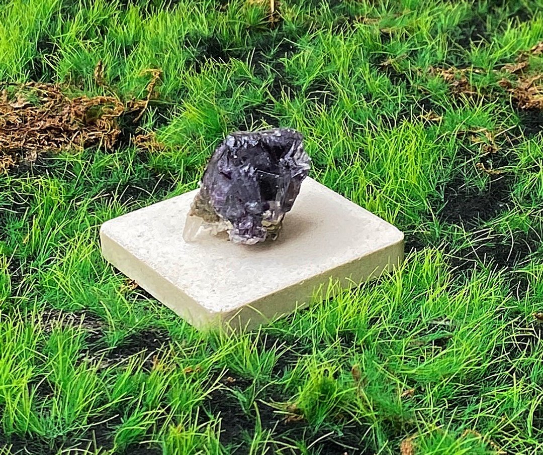 能量摆饰-精选天然能量浪漫紫萤石晶花 增智慧 屏除杂乱思绪 - 摆饰 - 水晶 紫色