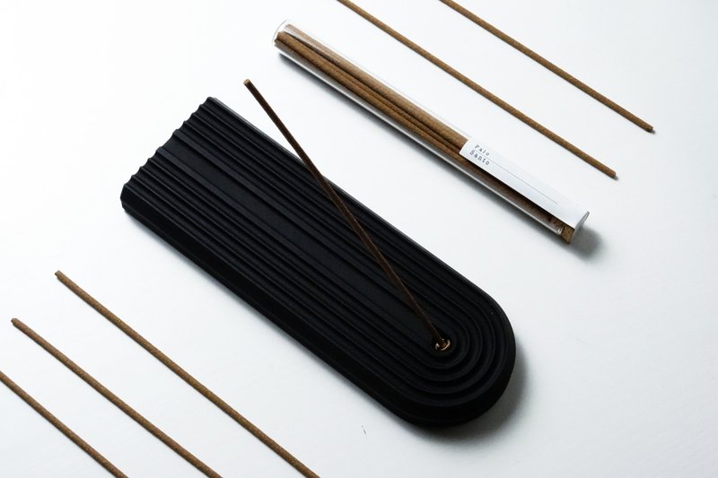 !NSENCE 两用香盘薰香礼盒 秘鲁圣木 塔香 线香 情人节 礼盒 - 香薰/精油/线香 - 聚酯纤维 