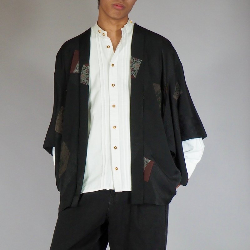【日本制造】1980年代复古日式羽织、黑色羽织外套、吉祥图案 - 男装外套 - 丝．绢 黑色