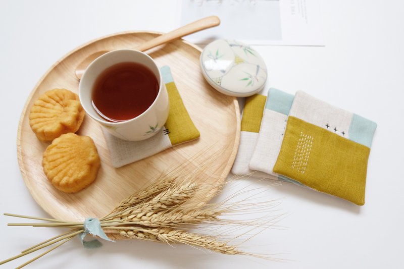 Little Things Coaster Set 006 - Red Gingham (4 Pieces /Set ) - 杯垫 - 棉．麻 黄色