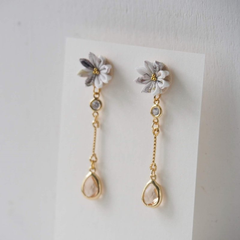 【典雅闪烁】水墨风水晶布花定制耳环耳夹 14kgf 925 - 耳环/耳夹 - 水晶 白色