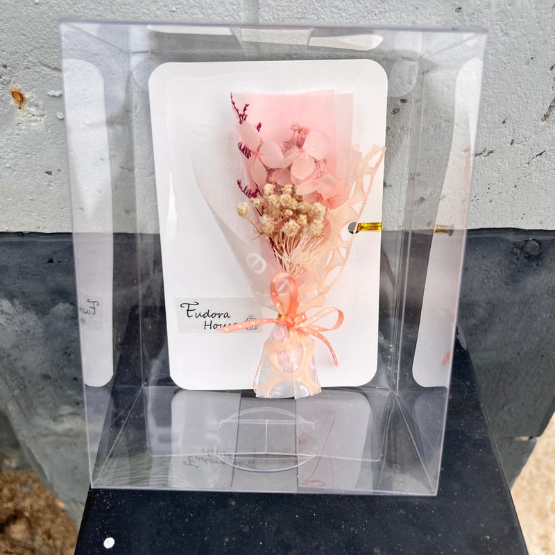 尤朵拉小屋 马卡龙粉色迷你花束卡片 毕业季、情人节 - 干燥花/捧花 - 植物．花 