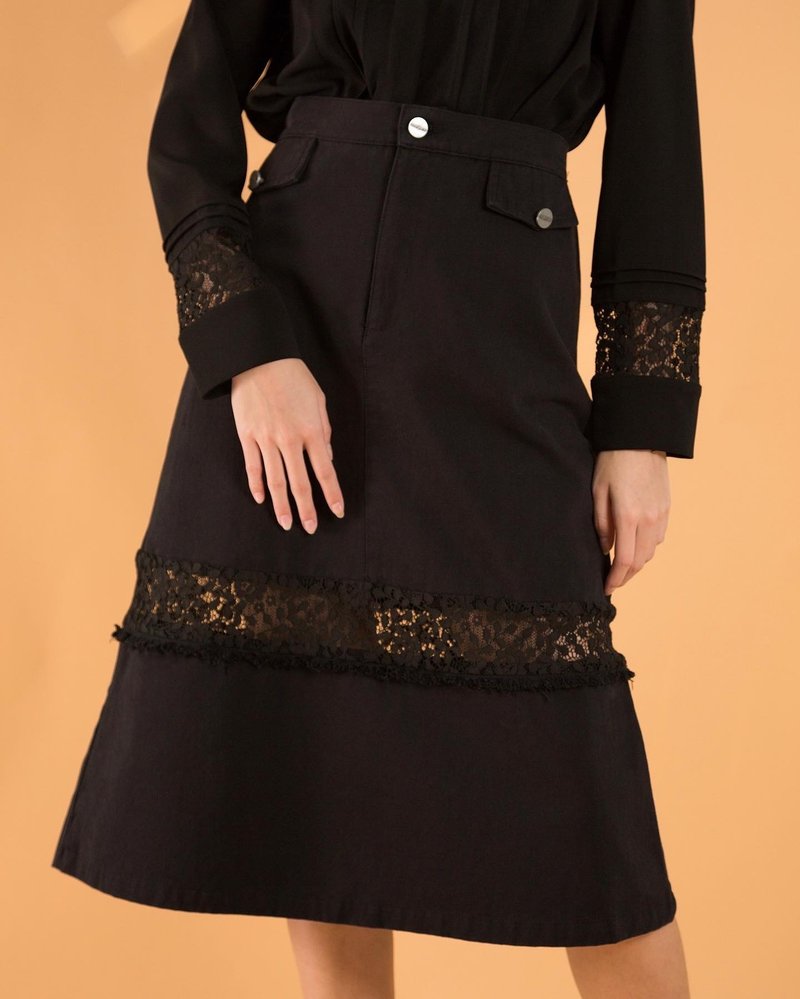 蕾丝拼接A字体半身裙 - 裙子 - 棉．麻 黑色