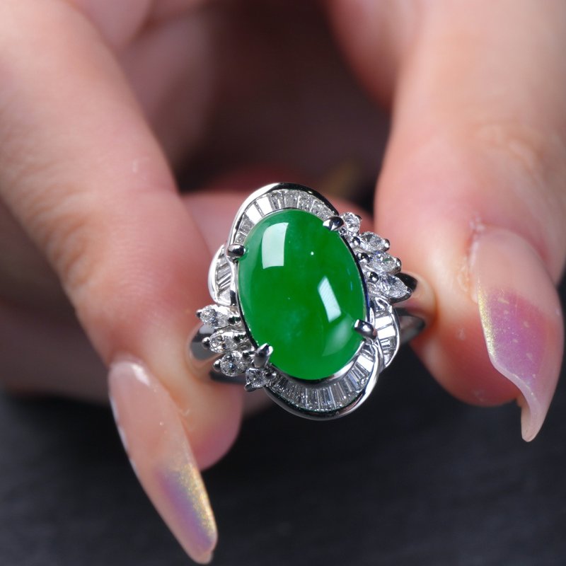 冰种正阳绿翡翠蛋面戒指PT900白金钻石 | 天然缅甸翡翠A货 | 送礼 - 戒指 - 玉石 绿色