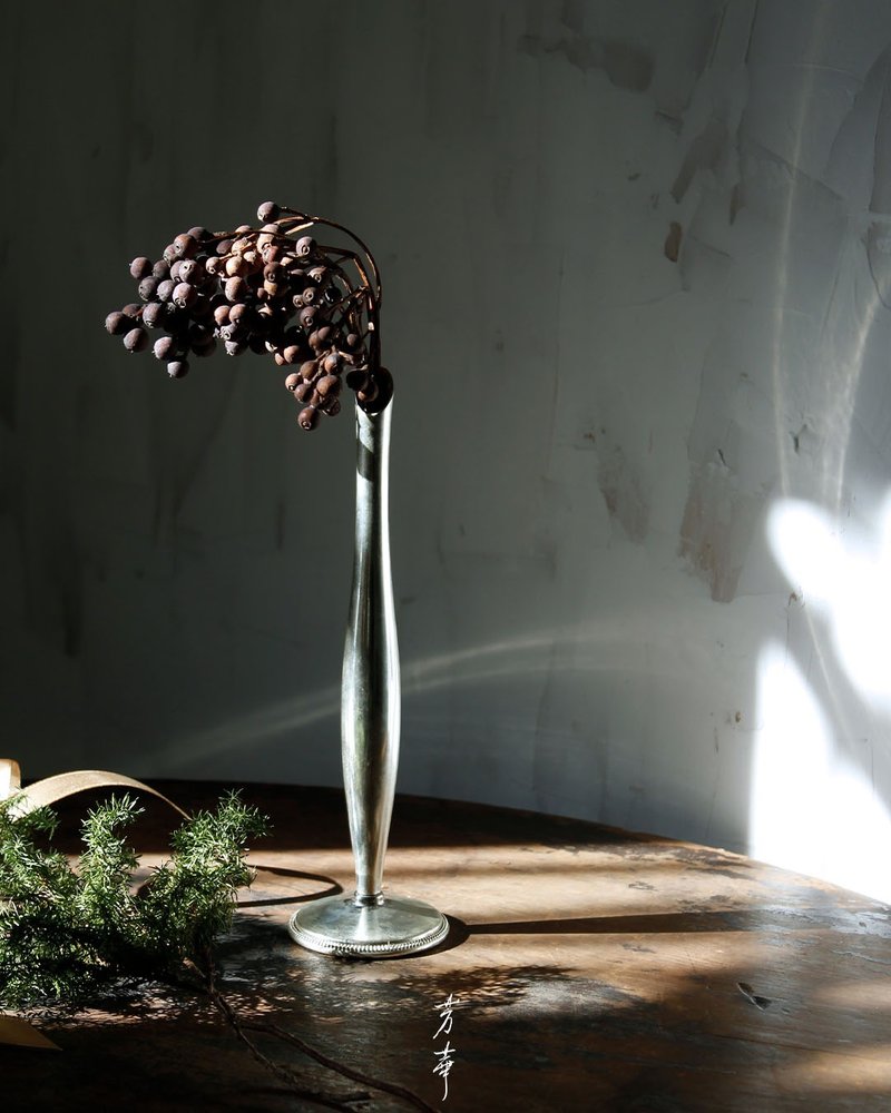 香港制一轮插 金属花瓶 C - 花瓶/陶器 - 其他金属 