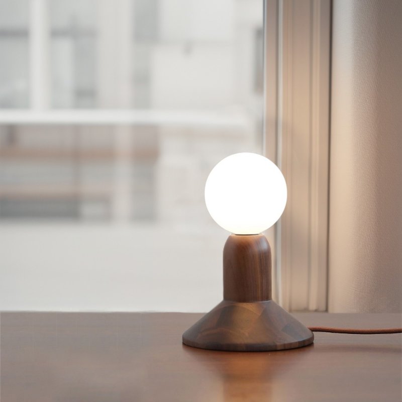 大正复古洋风 北美黑胡桃木桌灯 原木 职人手作 080LT - 灯具/灯饰 - 木头 咖啡色