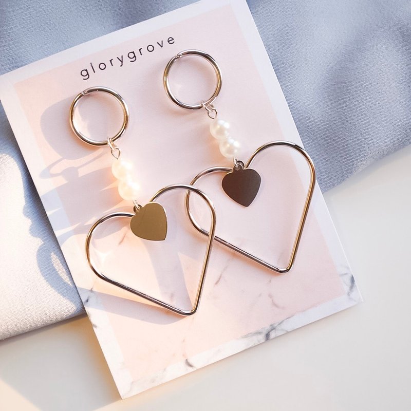 heart beat pearl earring  - 耳环/耳夹 - 宝石 白色