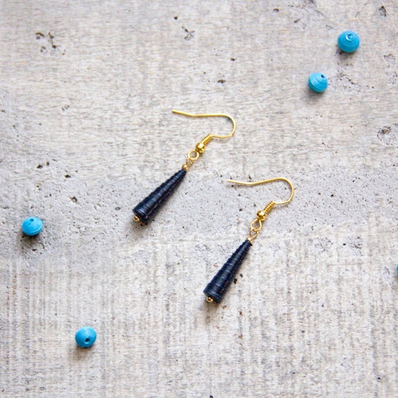 网络贩售限定活动-musev海苔饭卷垂坠耳环 - 耳环/耳夹 - 纸 黑色