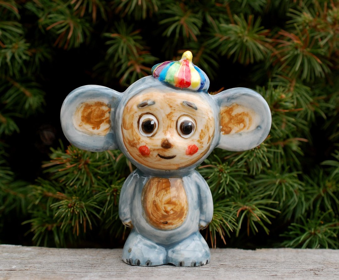 Cheburashka Rainbow beret Figurine Fairy creatures figurine Funky Fairytale ani - 摆饰 - 瓷 多色