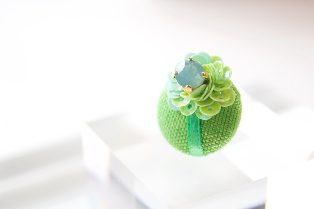 Swarovski brooch - 胸针 - 宝石 绿色
